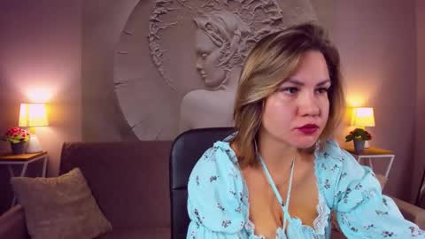 ariaeven online show from December 2, 6:26 am