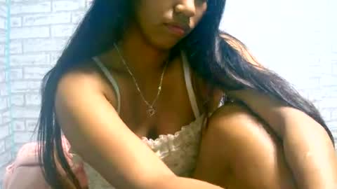 ariah13 online show from June 30, 10:48 am