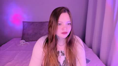 Snapshot of arialane_ chatting on October 17, 8:12 pm Aria online show from October 17, 8:12 pm