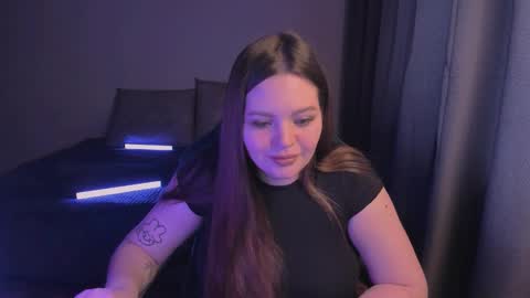 Snapshot of arialane_ chatting on September 14, 7:28 am Aria online show from September 14, 7:28 am