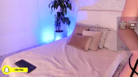 Aria online show from October 24, 9:00 pm