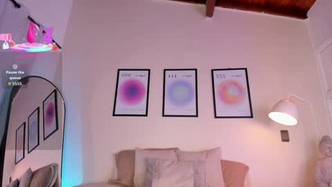 Aria online show from February 9, 9:06 pm