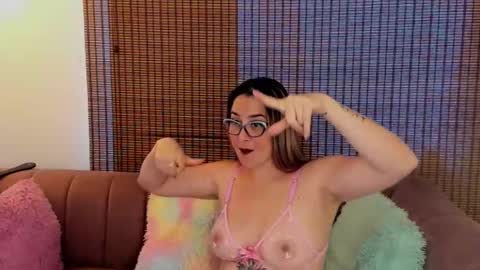 Ariana Cruz online show from April 14, 4:07 pm