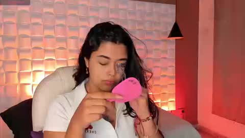 Ariana  online show from September 13, 1:19 pm