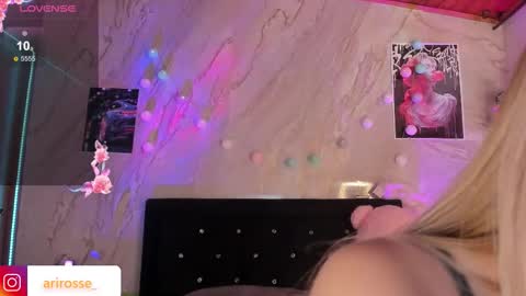 Snapshot of ariana_rosse__ chatting on September 8, 4:50 pm Ariana  online show from September 8, 4:50 pm