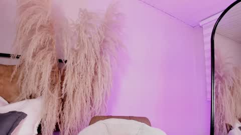 Snapshot of ariana_rosse__ chatting on December 20, 2:16 pm Ariana  online show from December 20, 2:16 pm