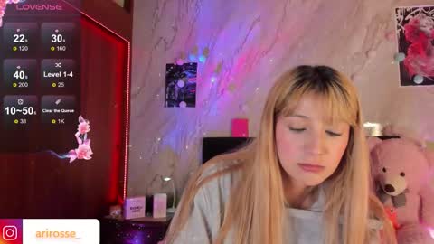 Snapshot of ariana_rosse__ chatting on October 27, 9:38 am Ariana  online show from October 27, 9:38 am