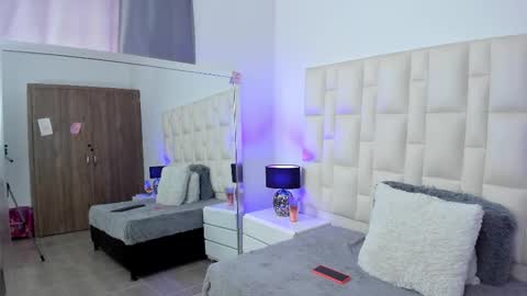  ariana  online show from October 3, 5:40 pm