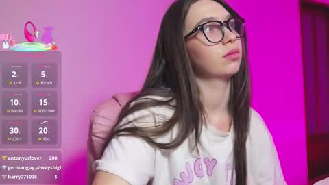 arianahot777 online show from March 31, 1:05 am