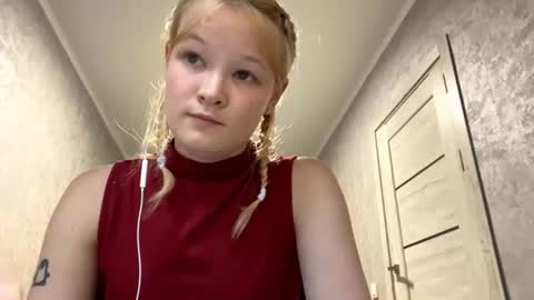 Kira online show from July 28, 2:13 pm