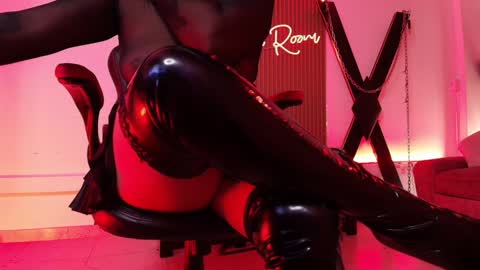 Snapshot of arianna__smith_ chatting on January 18, 7:15 pm Arianna online show from January 18, 7:15 pm