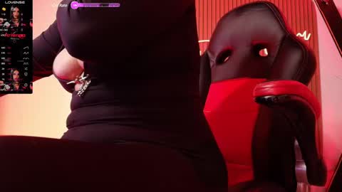 Snapshot of arianna__smith_ chatting on March 8, 7:18 pm Arianna online show from March 8, 7:18 pm