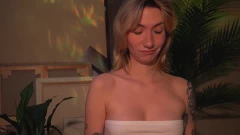 Snapshot of arianna_richi chatting on September 26, 5:38 am Olivka online show from September 26, 5:38 am