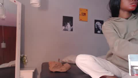 arianna rossi online show from March 30, 12:05 pm