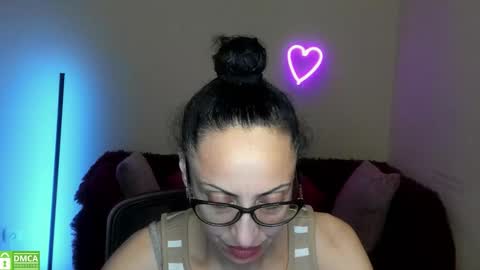 Snapshot of arianna_tifany chatting on September 17, 6:06 pm Arianna online show from September 17, 6:06 pm