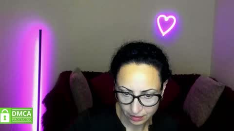 Snapshot of arianna_tifany chatting on September 28, 5:29 pm Arianna online show from September 28, 5:29 pm