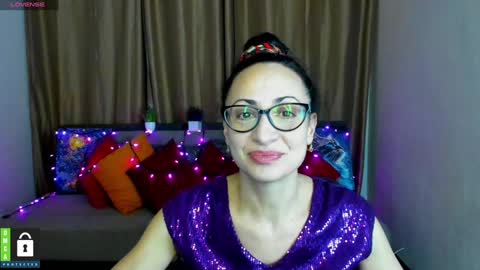 Snapshot of arianna_tifany chatting on January 14, 6:28 pm Arianna online show from January 14, 6:28 pm