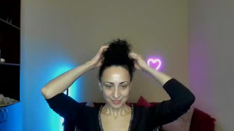 Snapshot of arianna_tifany chatting on March 7, 4:46 am Arianna online show from March 7, 4:46 am