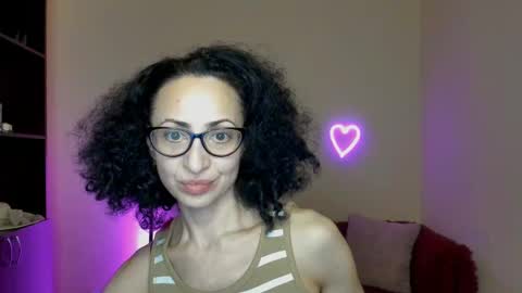 Snapshot of arianna_tifany chatting on March 9, 4:38 am Arianna online show from March 9, 4:38 am