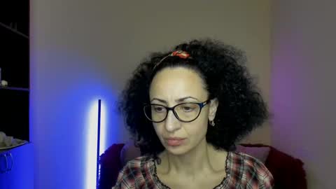 Snapshot of arianna_tifany chatting on March 9, 6:21 pm Arianna online show from March 9, 6:21 pm