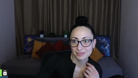 Snapshot of arianna_tifany chatting on March 3, 4:32 am Arianna online show from March 3, 4:32 am