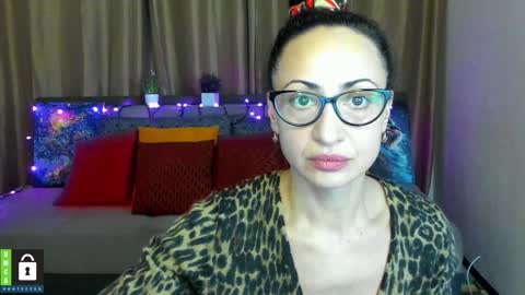 Snapshot of arianna_tifany chatting on January 18, 12:26 pm Arianna online show from January 18, 12:26 pm