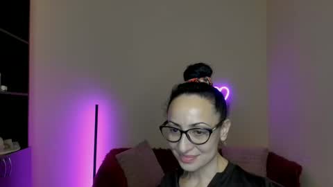 Snapshot of arianna_tifany chatting on February 28, 4:43 am Arianna online show from February 28, 4:43 am