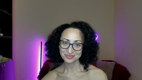 Snapshot of arianna_tifany chatting on March 8, 6:35 pm Arianna online show from March 8, 6:35 pm