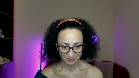 Snapshot of arianna_tifany chatting on February 26, 6:57 pm Arianna online show from February 26, 6:57 pm
