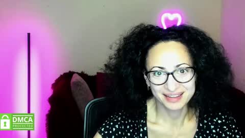 Snapshot of arianna_tifany chatting on October 7, 5:39 pm Arianna online show from October 7, 5:39 pm