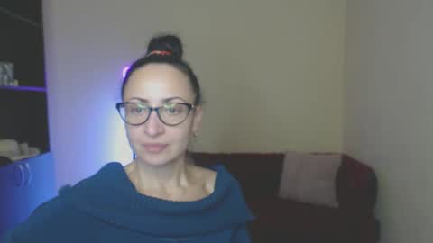 Snapshot of arianna_tifany chatting on February 13, 5:01 pm Arianna online show from February 13, 5:01 pm