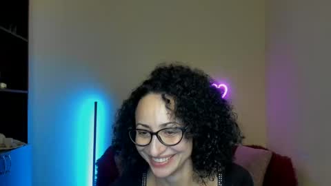 Snapshot of arianna_tifany chatting on March 6, 6:37 pm Arianna online show from March 6, 6:37 pm