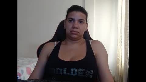 Snapshot of ariannaloovel chatting on January 21, 6:34 pm ariannaloovel online show from January 21, 6:34 pm
