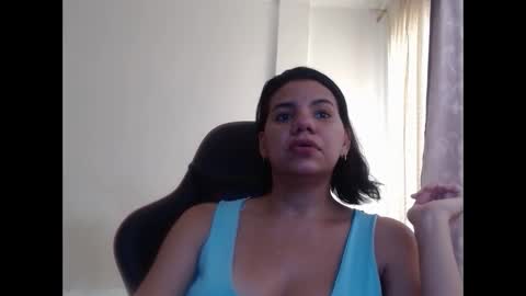 Snapshot of ariannaloovel chatting on December 11, 4:31 pm ariannaloovel online show from December 11, 4:31 pm