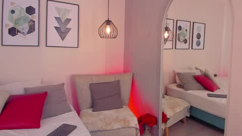 Aria online show from April 9, 4:48 am