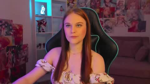 Snapshot of ariawell chatting on September 15, 5:31 pm Aria online show from September 15, 5:31 pm