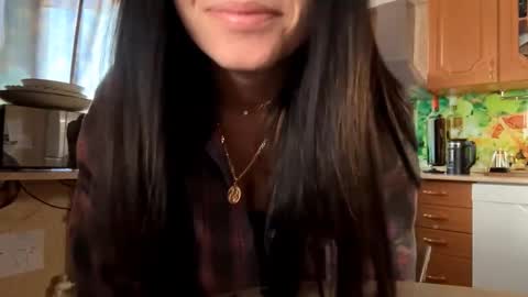 Nicol online show from October 27, 11:43 pm