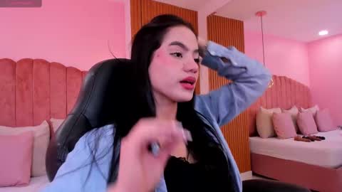 Snapshot of ariel_jonnes chatting on September 9, 5:46 pm Ariel online show from September 9, 5:46 pm