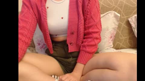 Ariella online show from November 19, 9:31 am