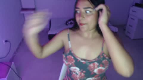 Snapshot of ariel_princess02 chatting on January 7, 1:59 am daniella online show from January 7, 1:59 am