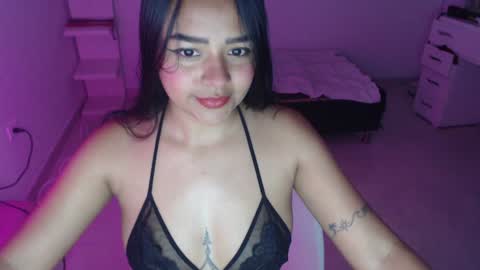 Snapshot of ariel_princess02 chatting on January 8, 2:14 am daniella online show from January 8, 2:14 am