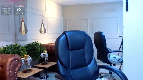 arielblossom____ online show from February 14, 12:29 pm