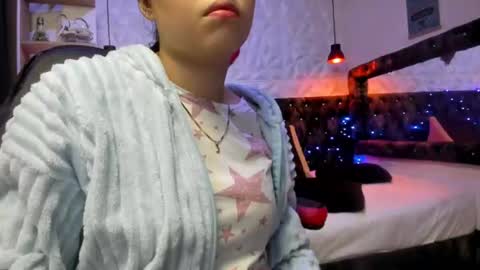 ARIELL online show from July 29, 12:05 pm