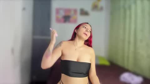 Snapshot of ariell_rose1 chatting on January 7, 5:01 am Stephany online show from January 7, 5:01 am