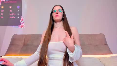 Snapshot of ariellateska chatting on October 18, 4:59 am Ariella online show from October 18, 4:59 am