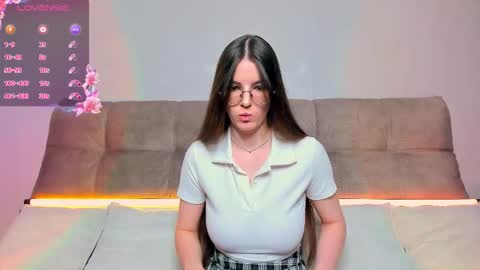 Ariella online show from December 4, 2:58 am