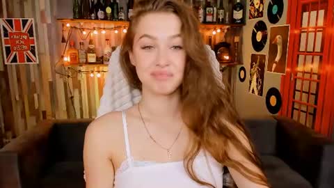 arielsykes online show from July 15, 9:47 am