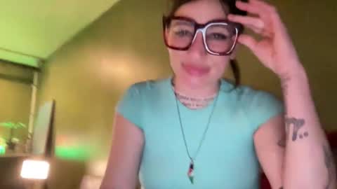 ariel  colin when hes here online show from April 7, 4:58 am