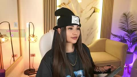 Arigi Gomez online show from May 11, 11:56 am