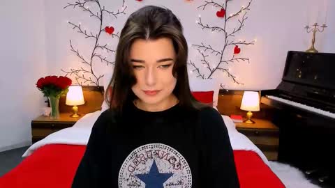 Ari online show from September 15, 1:19 pm